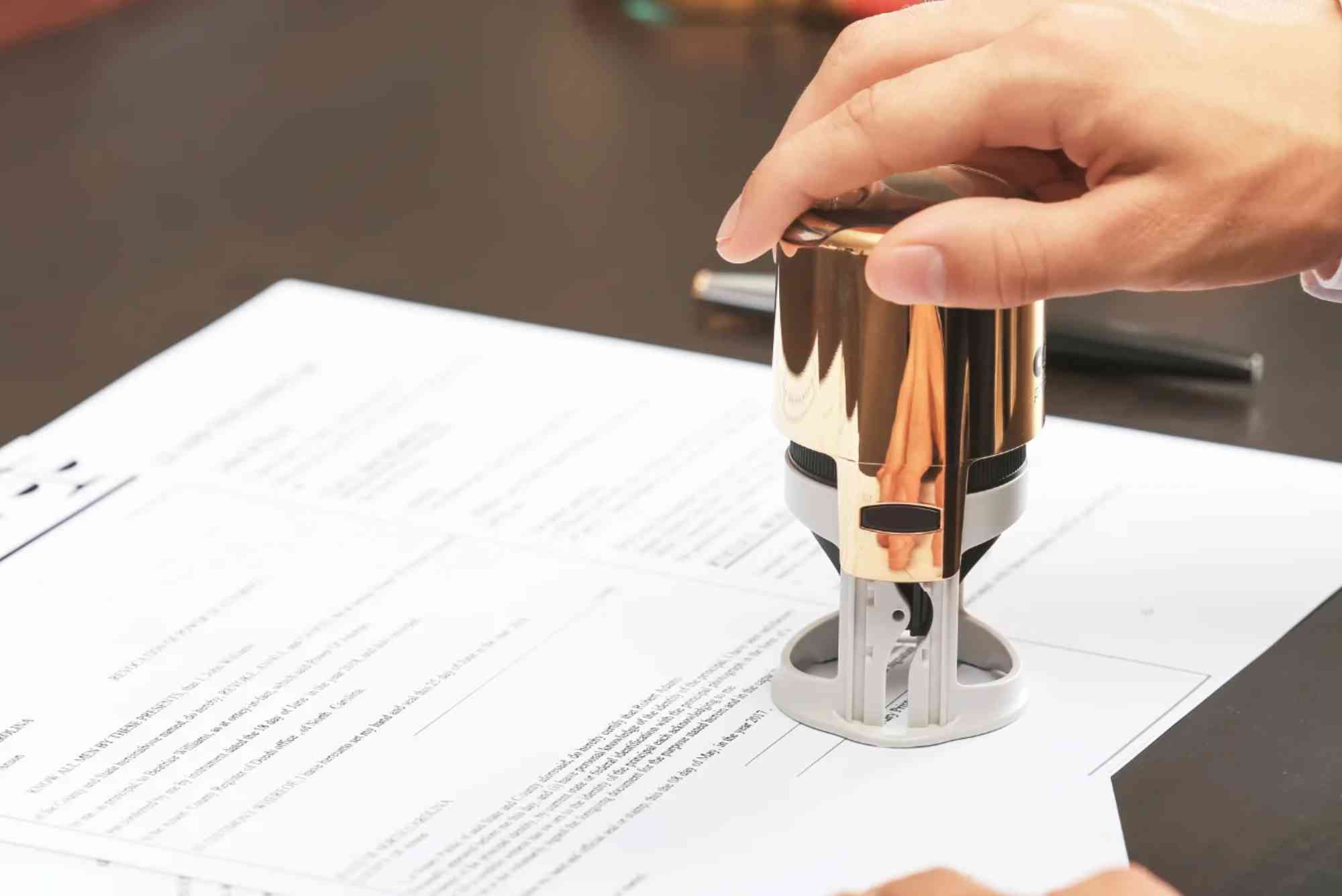 Is Notarization Mandatory for Legal Documents in Dubai?