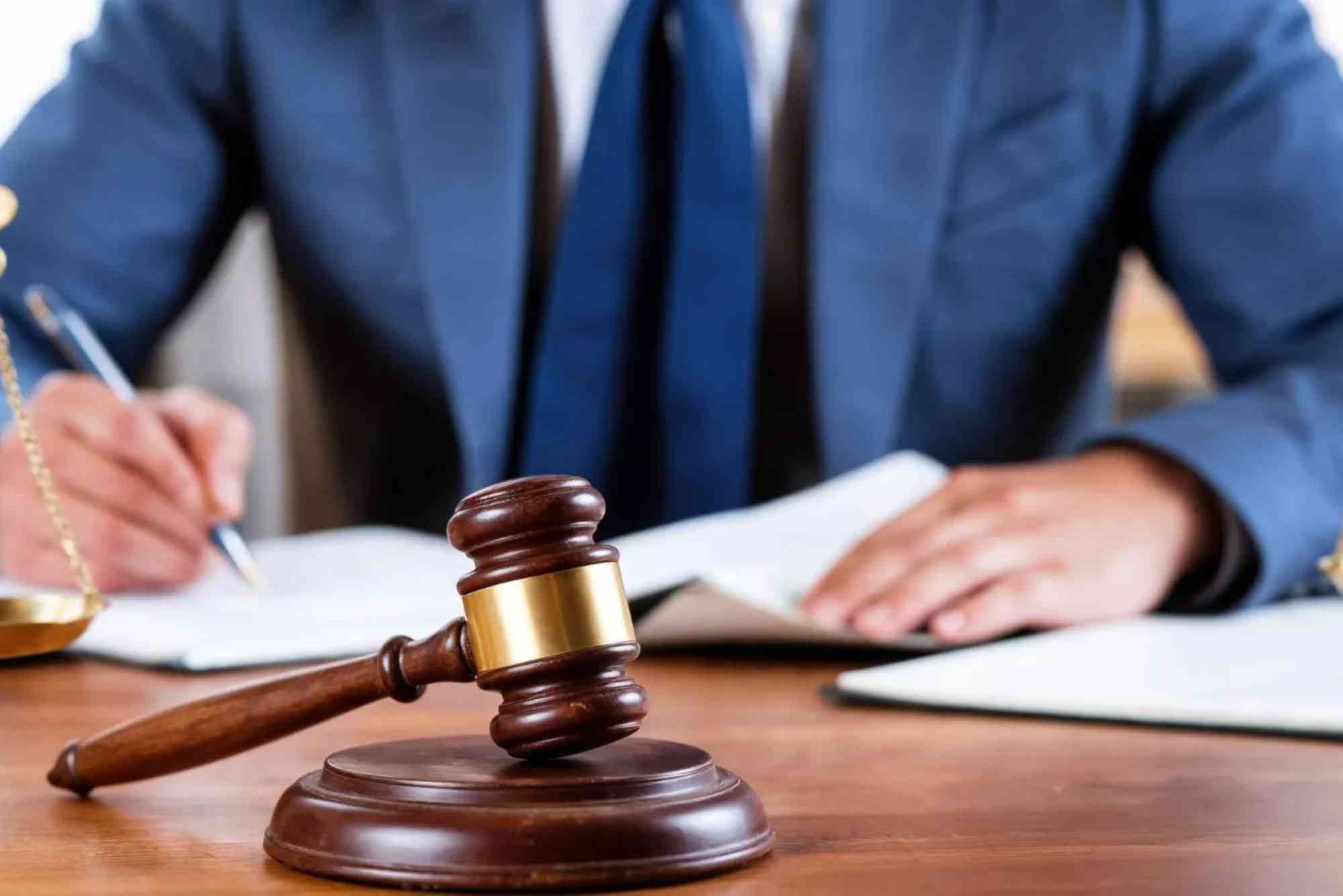 How can Dubai Lawyers Assist with real Estate Dispute Resolution and Litigation?